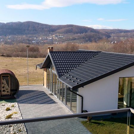 Отель Casa Ambientt Куртя-де-Арджеш Экстерьер фото