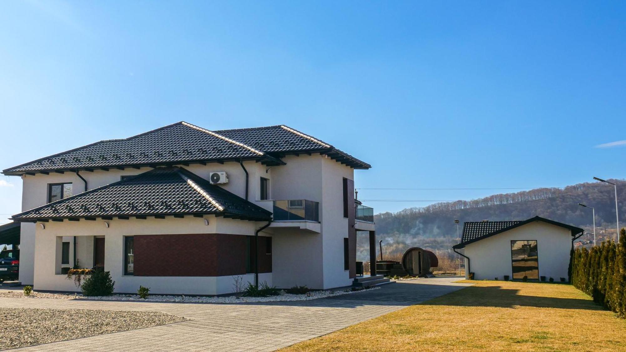 Отель Casa Ambientt Куртя-де-Арджеш Экстерьер фото